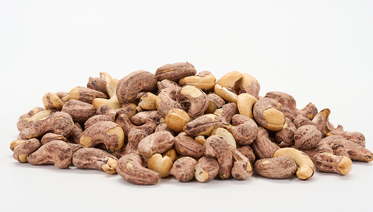 蛋白酶——坚果酥脆加工的幕后英雄