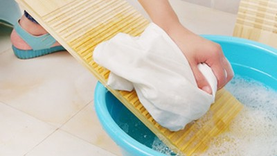 碱性蛋白酶可以直接洗衣服吗？